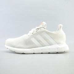 ADIDAS SWIFT RUN X