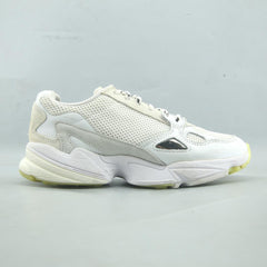 ADIDAS FALCON