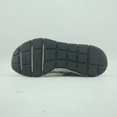 ADIDAS SWIFT RUN X