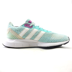 ADIDAS SWIFT RUN RF