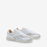 Hammer Street White | Chalk | Moon