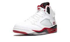 5 Retro "Fire Red" 136027 120