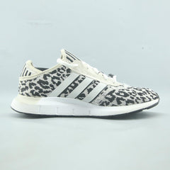 ADIDAS SWIFT RUN X
