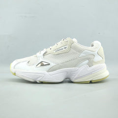 ADIDAS FALCON