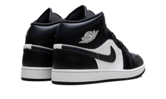 1 Mid "Off Noir Toe" DQ8426 010