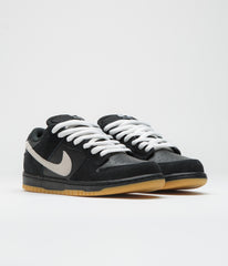 Nike SB Dunk Low Pro Shoes - Black / White - Black - Gum Light Brown - Black