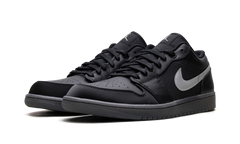 1 Low "Black White Dark Smoke Grey" HV5968 001