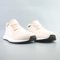ADIDAS  SWIFT RUN