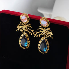 Middle Ancient Water Drop Earrings