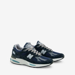 Made in UK 991v2 Dark Navy | Smoked Pearl | Silver