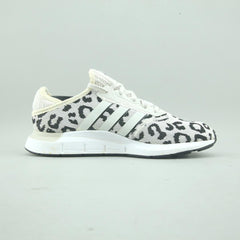 ADIDAS  SWIFT RUN X