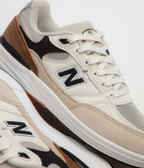 New Balance Numeric 933 Andrew Reynolds Shoes - Quicksand / Sea Salt